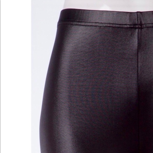 💋 Faux Leather Leggins💋 - Picture 3 of 8